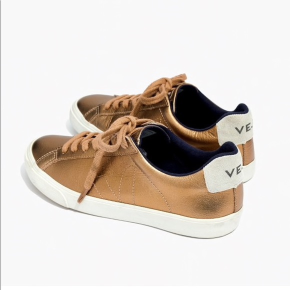 Veja Shoes - Veja esplar low sneakers metallic bronze